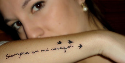 frases-tatuajes-mujeres-brazos-pie-significado-castellano-8.jpg